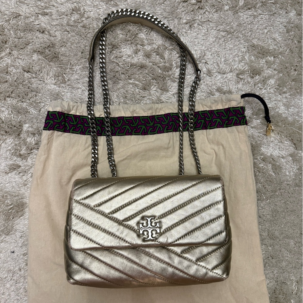 Authentic Tory Burch KIRA CHEVRON CONVERTIBLE SHOULDER BAG in Champagne Gold